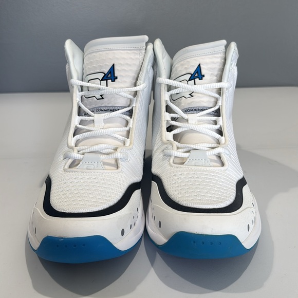 Q4 Bright White Basketball Shoes - Picture 3 of 11